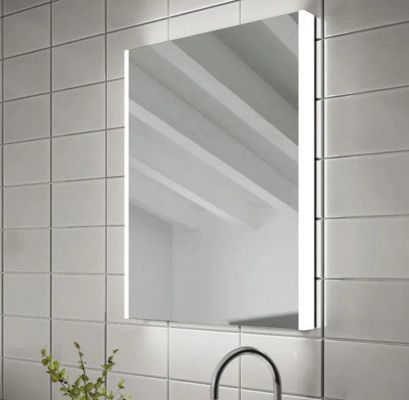 HiB Illuminated Mirror