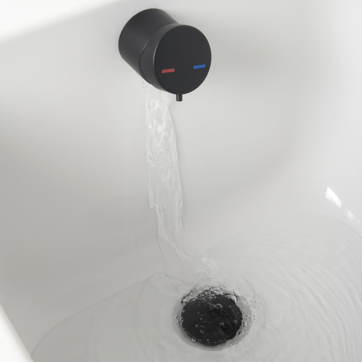 Scudo Controls Water Flow and Temperature Bath Filler & Overflow sprung Bath Waste