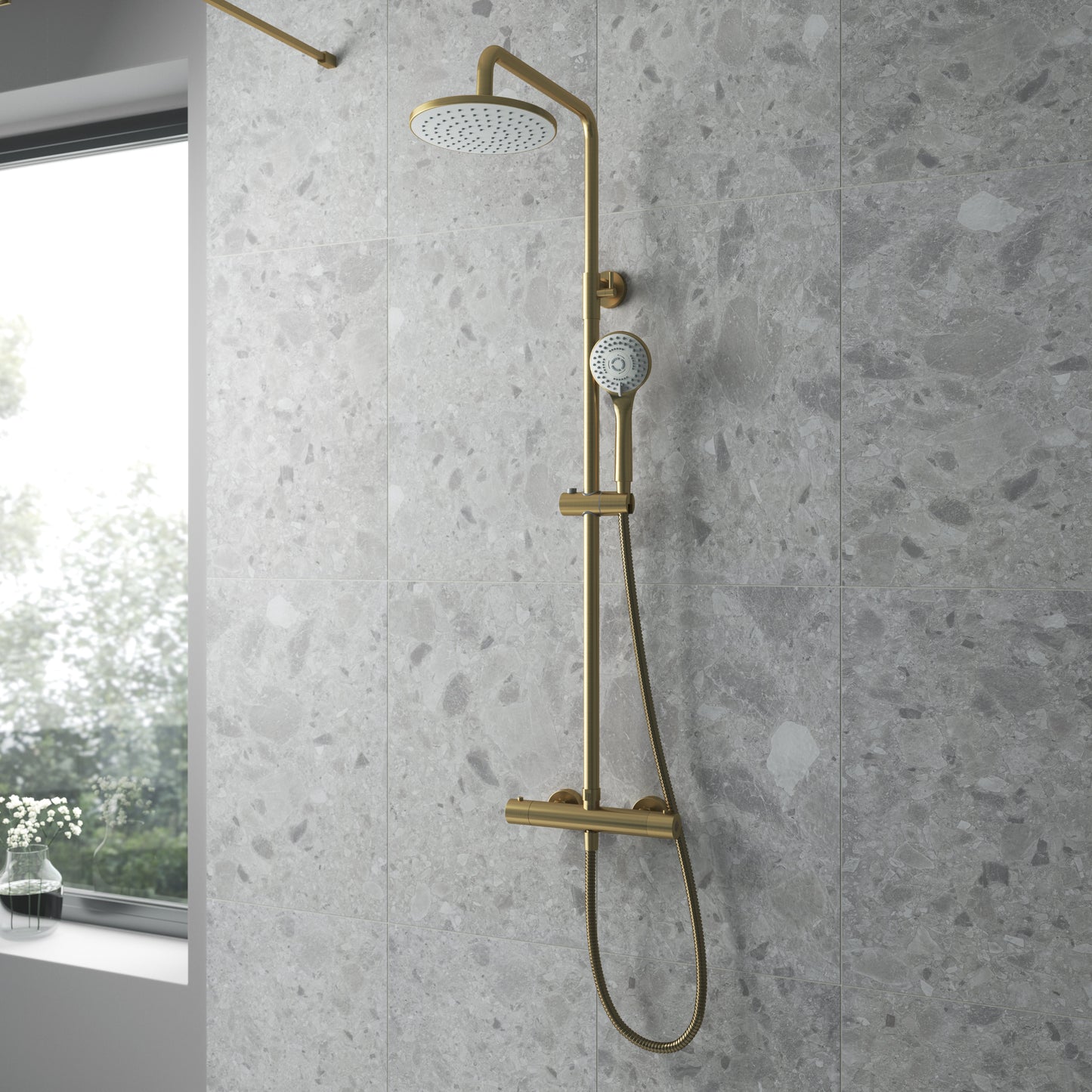 Nuie Arvan Round Thermostatic Bar Shower with Kit