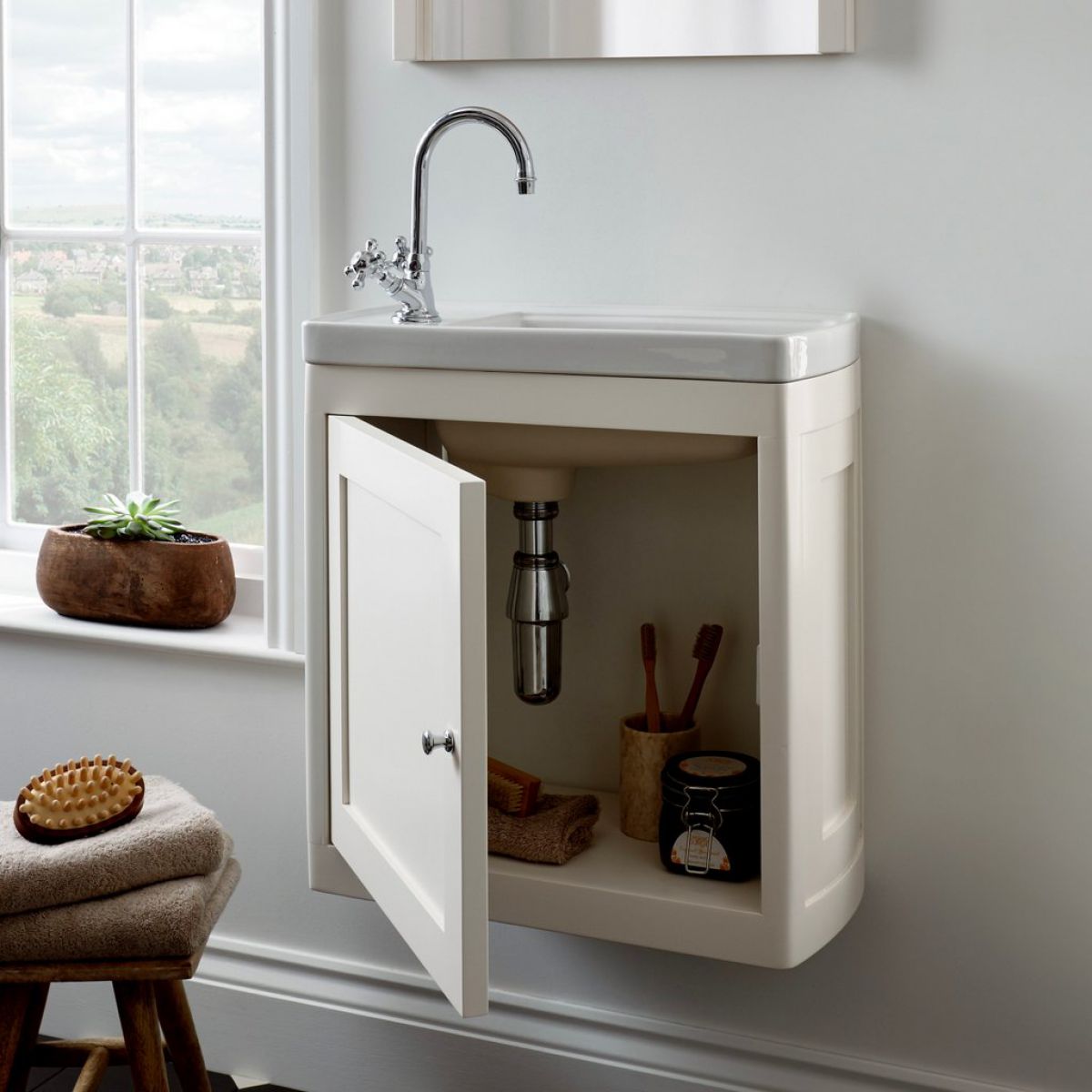 Imperial Carlyon Thurlestone 1 Door Cloak Basin Vanity Unit